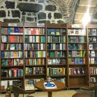 Image de profil de Tutunamayanlar Zinciri (kitap,dergi,şiir, edebiyat) sur Telegram