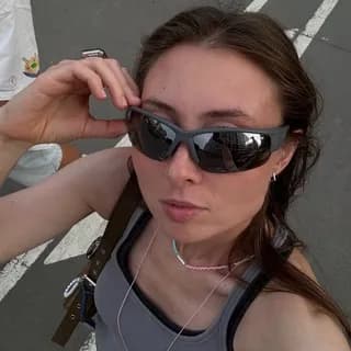 Immagine del profilo di Добавлю в избранное su Telegram